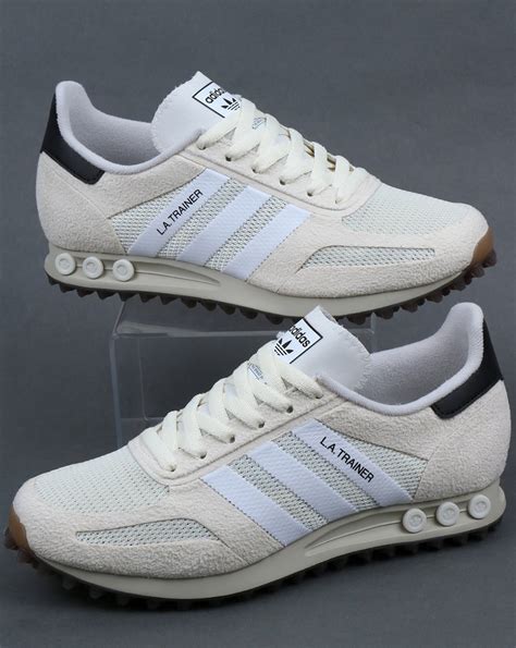 adidas la trainer harga.